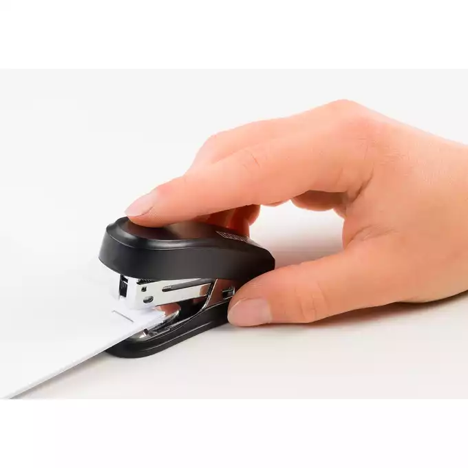 ZSZYWACZ MINI NOVUS CZARNY + ZSZYWKI 24/6 BLISTER