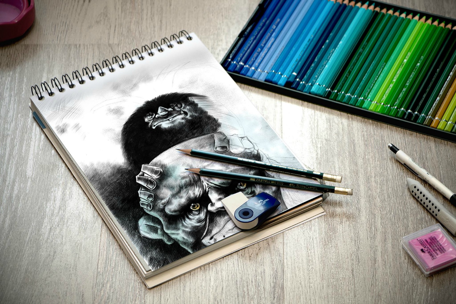 Frankenstein narysowany ołówkiem Faber-Castell